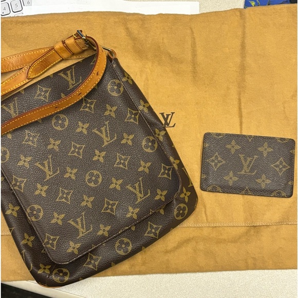 LOUIS VUITTON Musette Salsa shoulder bag - Picture 1 of 15